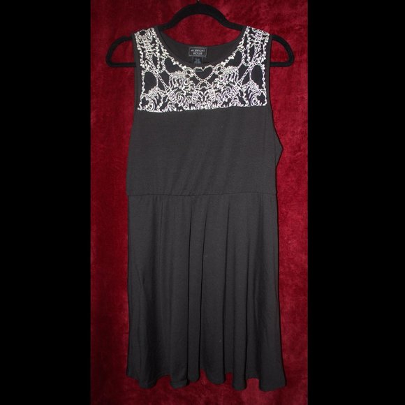 Midnight Hour Scorpion Dress - Picture 1 of 3